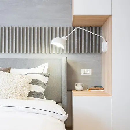 Pitar Mos - Downtown *