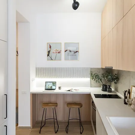 Pitar Mos - Downtown