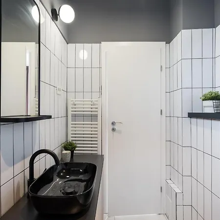 Pitar Mos - Downtown Bucureşti