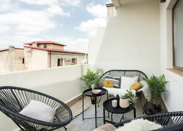Pitar Mos - Downtown Apartment